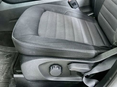 Certified 2019 Ford Edge SE FWD image 30