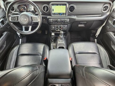 Used 2022 Jeep Gladiator Overland w/ Popular Equipment Package image 26