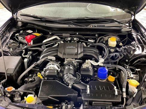 Used 2025 Toyota GR86 w/ ALL Weather Mat Package (TMS) RWD image 26