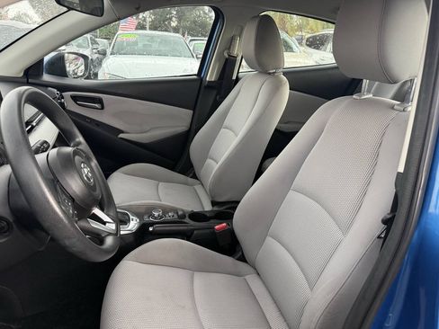 Used 2020 Toyota Yaris LE FWD image 12