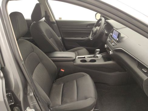 Used 2023 Nissan Altima 2.5 S FWD image 21