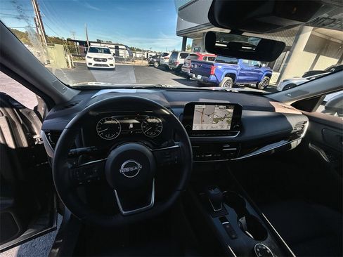 Certified 2023 Nissan Rogue SL w/ SL Premium Package image 10