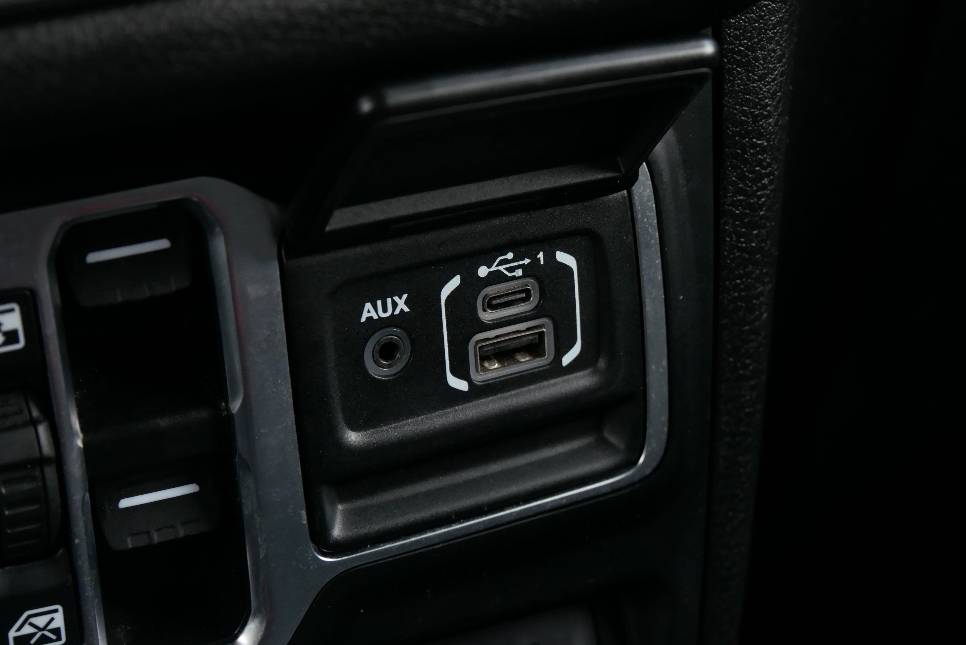 Used 2024 Jeep Wrangler Unlimited Sport AWD/4WD image 23