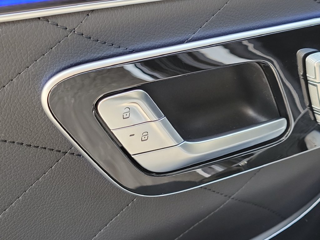 Used 2026 Mercedes-Benz S 500 4MATIC image 25