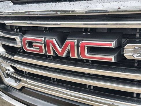 Used 2020 GMC Sierra 1500 SLT RWD image 30