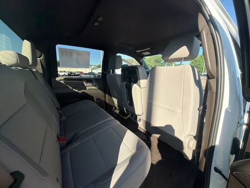 Used 2025 GMC Sierra 2500 SLE w/ SLE Value Package; AWD/4WD image 32