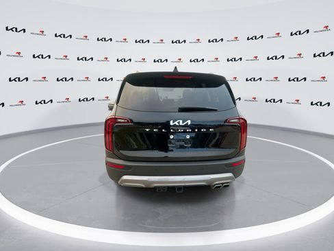 Certified 2022 Kia Telluride EX w/ EX Premium Package FWD image 7