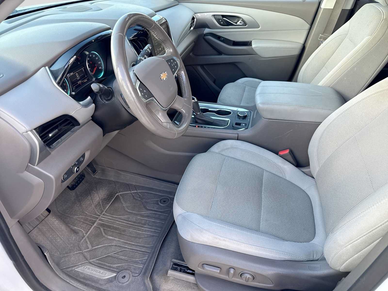 Used 2019 Chevrolet Traverse LT w/ LPO, Floor Liner Package AWD/4WD image 15