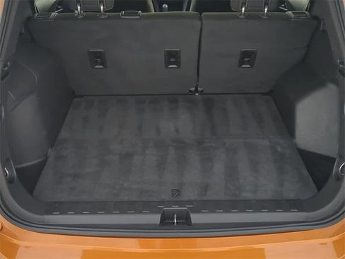 Used 2019 Chevrolet Equinox LT w/ Driver Convenience Package image 31