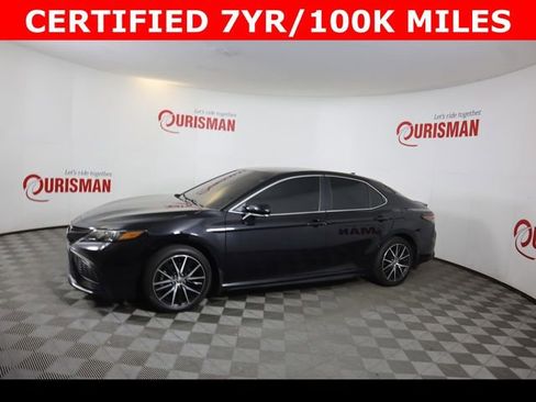 Used 2024 Toyota Camry SE FWD image 7