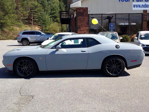 Used 2022 Dodge Challenger R/T Scat Pack image 5