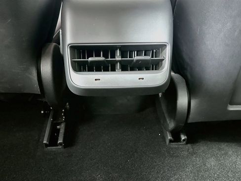 Used 2023 Tesla Model 3 Standard Range RWD image 26