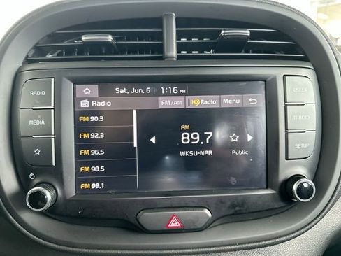 Certified 2023 Kia Soul LX w/ LX Technology Package FWD image 14