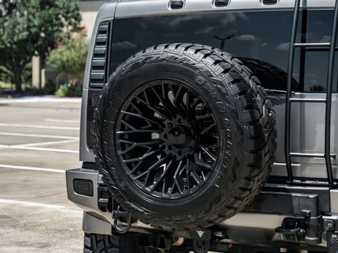 Used 2009 HUMMER H2 Luxury AWD/4WD image 14