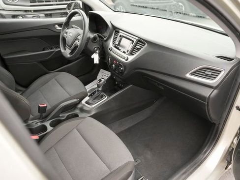 Used 2018 Hyundai Accent SE image 17