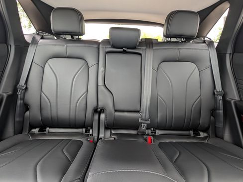 New 2025 Ford Escape SE w/ PHEV Premium Package image 35