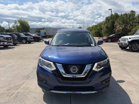 Used 2017 Nissan Rogue S image 8