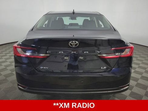 Used 2025 Toyota Camry LE image 7