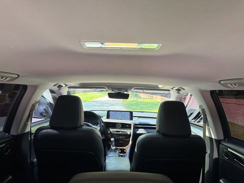 Used 2022 Lexus RX 350L Premium w/ Premium Package image 30