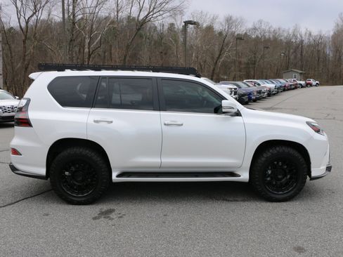 Used 2023 Lexus GX 460 Premium image 9