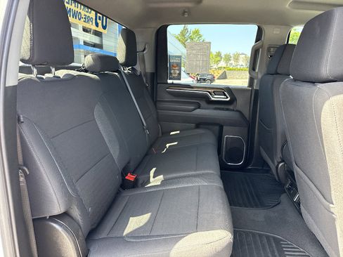 Used 2025 Chevrolet Silverado 2500 LT w/ Convenience Package AWD/4WD image 30