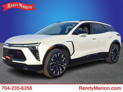 Used 2024 Chevrolet Blazer EV RS image 1