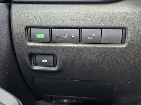 Certified 2025 Nissan Sentra S FWD image 23