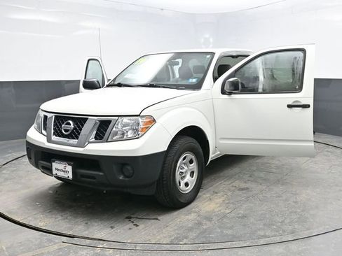 Used 2019 Nissan Frontier S image 31