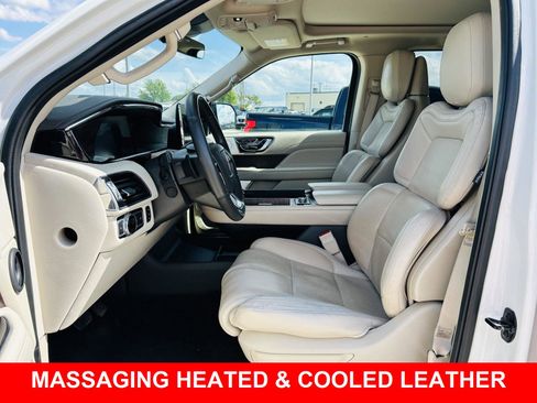 Used 2021 Lincoln Navigator Reserve w/ Luxury Package AWD/4WD image 3