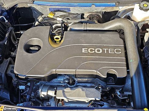 Used 2022 GMC Terrain SLE w/ Driver Convenience Package image 29