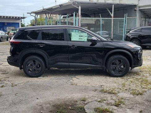 New 2026 Nissan Rogue SV FWD image 8