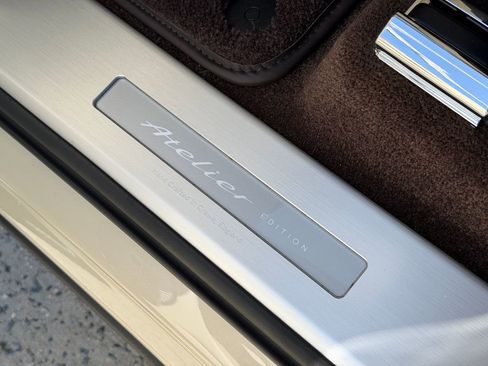 Used 2025 Bentley Bentayga image 20