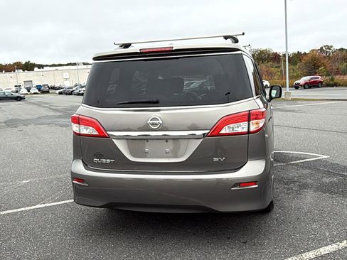 Used 2015 Nissan Quest SV image 7