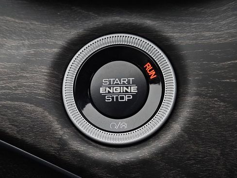 New 2025 Jeep Grand Cherokee L Limited image 23