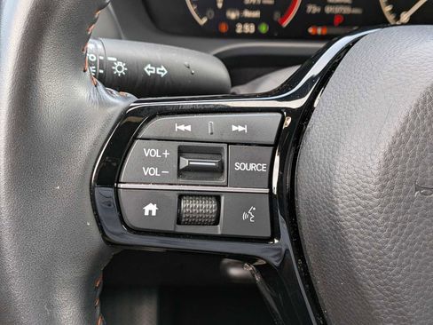 Certified 2025 Honda HR-V Sport image 23