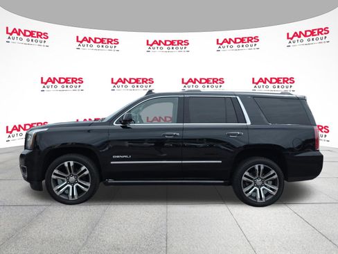 Used 2020 GMC Yukon Denali w/ Denali Premium Package AWD/4WD image 6