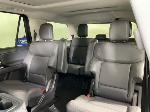 New 2025 Ford Expedition Active image 16