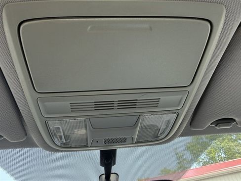 Used 2017 Honda Accord LX image 18