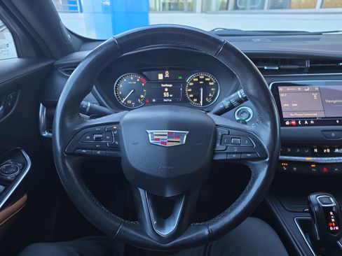 Used 2019 Cadillac XT4 Premium Luxury image 23