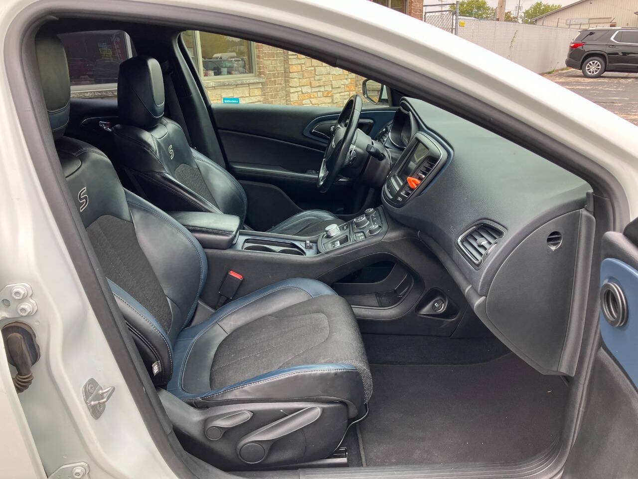 Used 2015 Chrysler 200 S w/ Navigation & Sound Group I FWD image 14