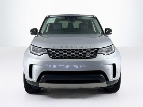 Used 2024 Land Rover Discovery S AWD/4WD image 8
