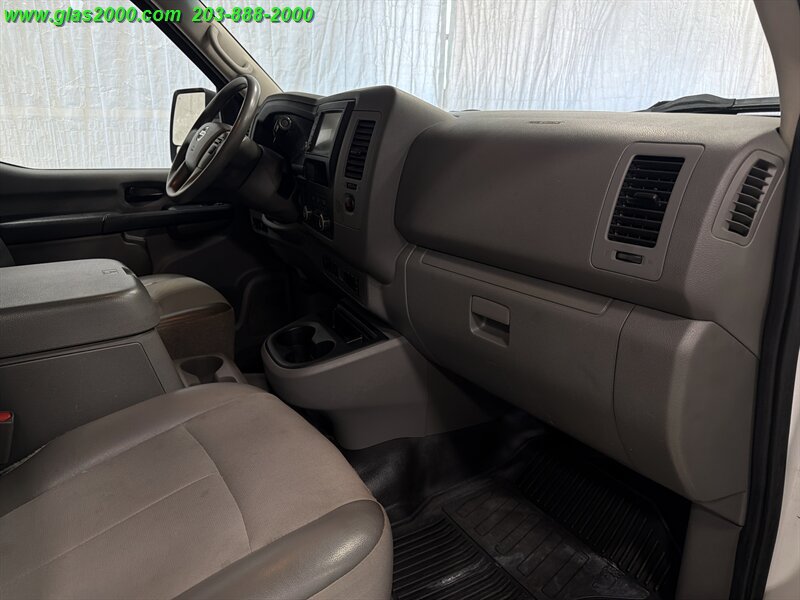Used 2020 Nissan NV 3500 SV w/ Back Door Glass Package RWD image 5