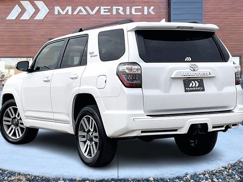 Used 2022 Toyota 4Runner TRD Sport w/ Technology Package image 4