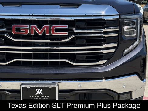 Used 2025 GMC Sierra 1500 SLT AWD/4WD image 4