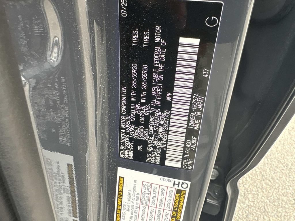 Certified 2025 Toyota 4Runner Limited w/ Tow Technology Package AWD/4WD image 10