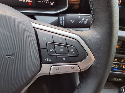 Used 2026 Volkswagen Jetta SE FWD image 15