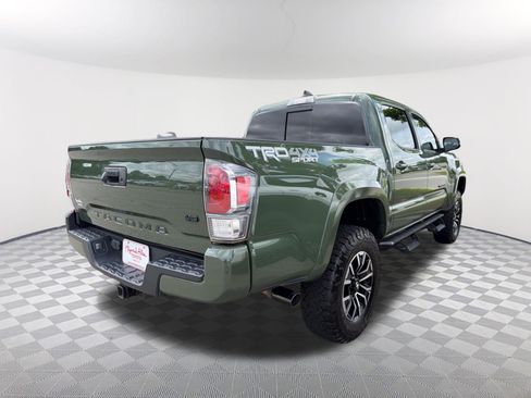Used 2021 Toyota Tacoma TRD Sport AWD/4WD image 15
