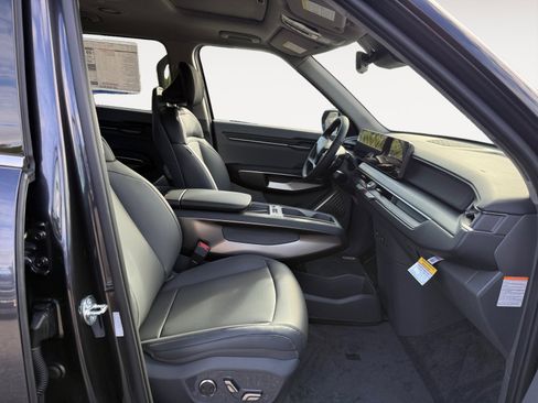 New 2026 Kia EV9 Light image 19