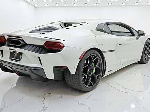 Used 2026 Lamborghini Temerario AWD/4WD image 11