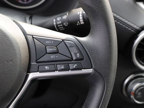 Used 2025 Nissan Sentra SV FWD image 22